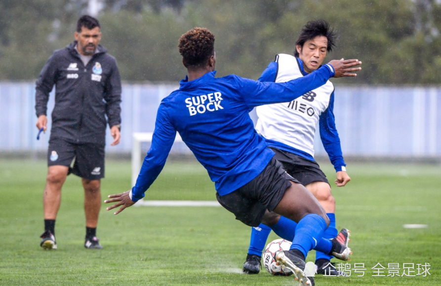 爆冷!英雄联盟强队意外出局震惊全场的简单介绍 爆冷!英雄联盟强队意外出局震惊全场的简单介绍