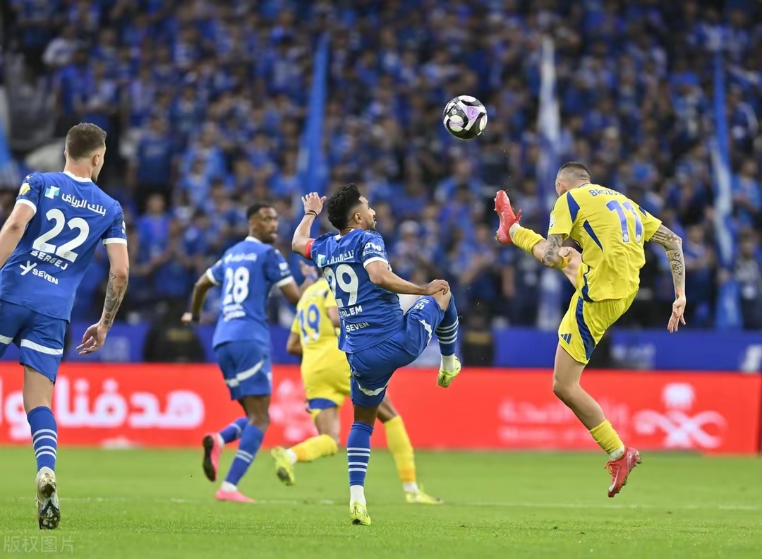 克罗地亚大胜斯洛文尼亚，小组领跑