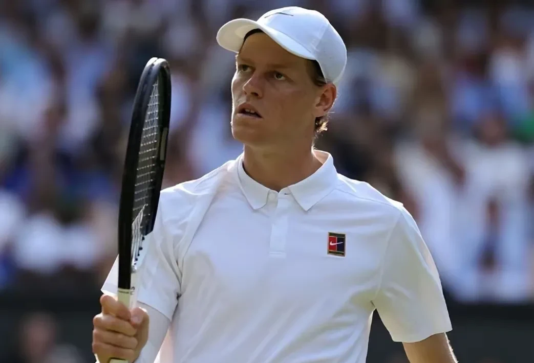 拉沃尔杯险胜澳网，辛纳带队取胜