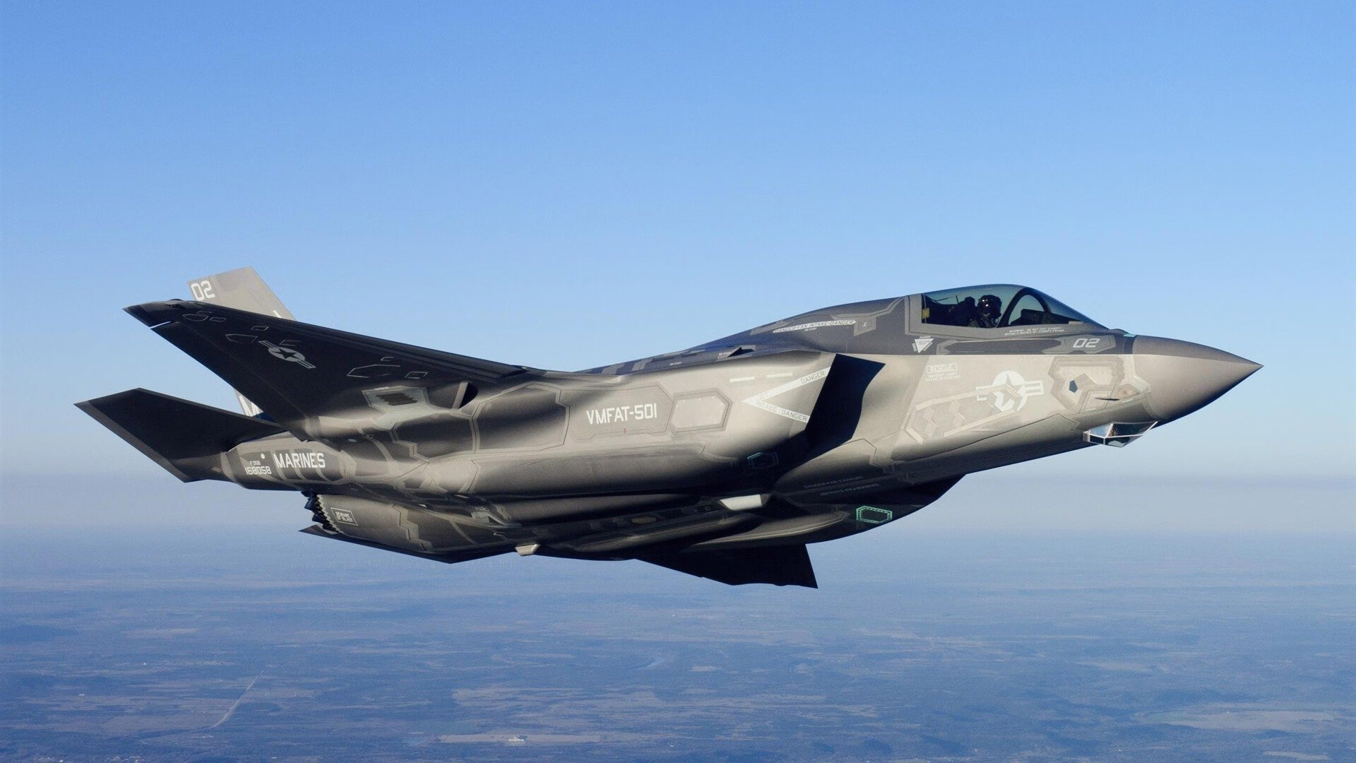 绿茵场上的双面战旗，战术博弈与铁血意志的交响