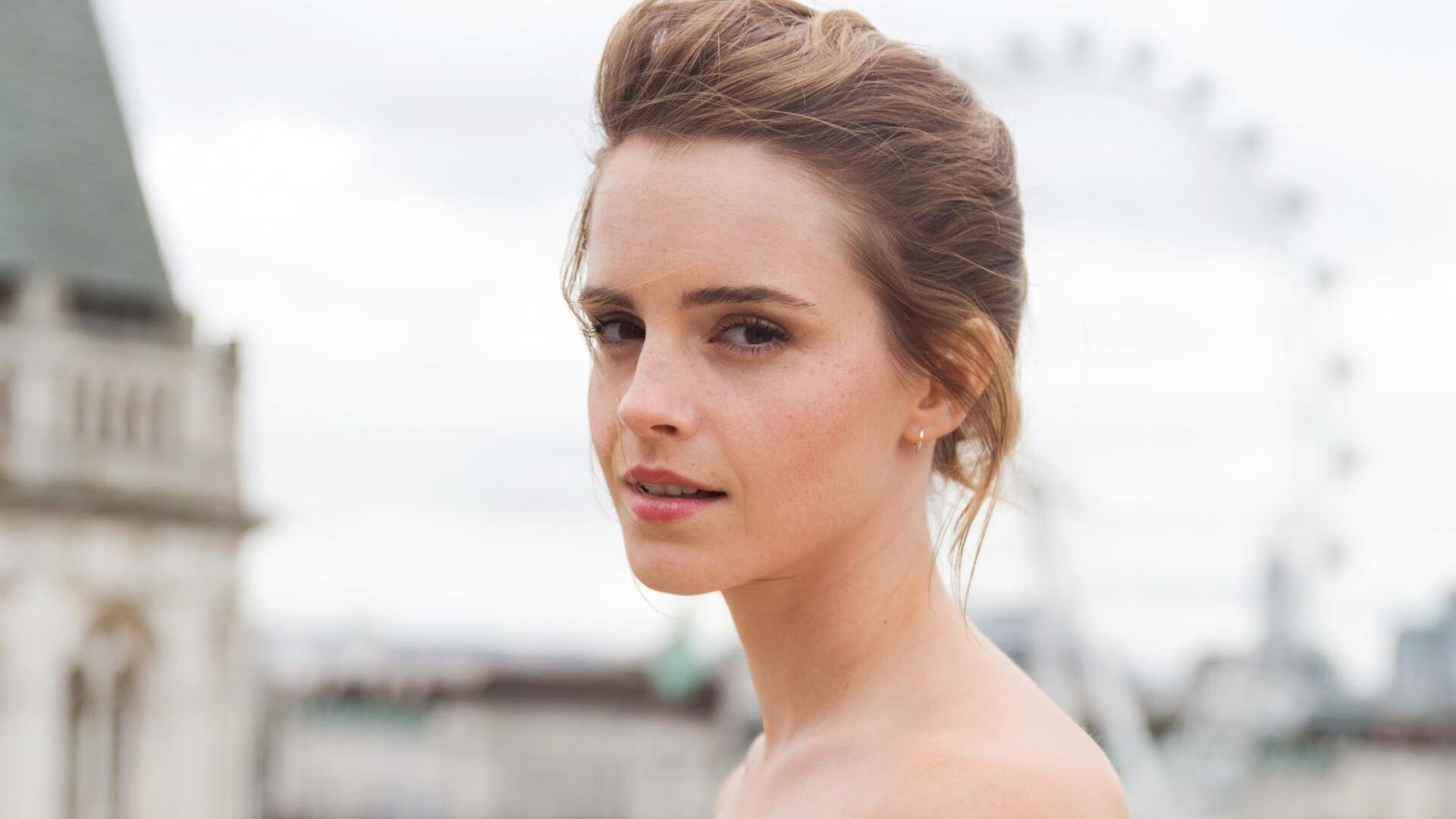 久保建英化身关键先生,比利亚雷亚尔闪电战击溃洪都拉斯